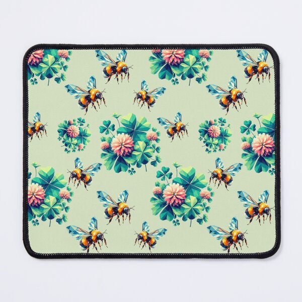 Artikelvorschau, Low-Poly Bumblebees in Clover entworfen und verkauft von pseudosiren.