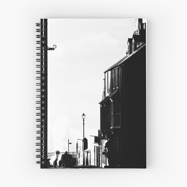 Artikelvorschau, Tenby Street-Silhouette entworfen und verkauft von Stephen Peters Burry Port.