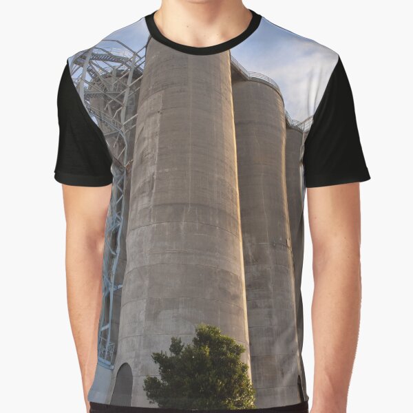 Vista previa del artículo con la obra «Múltiples tanques de silo», diseñado y vendido por Michael McGimpsey.