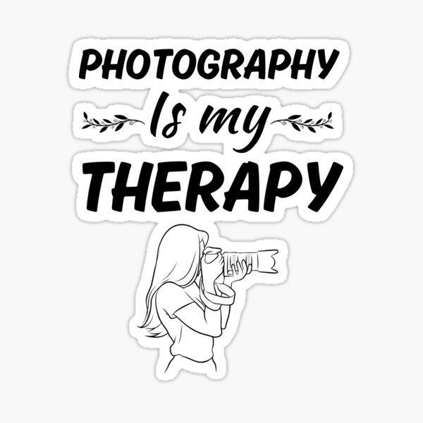 Artikel-Vorschau von Fotografie ist meine Therapie, lustiger Fotografenspruch, Fotografenzitat, Fotografenjob, designt und verkauft von NBSStore.