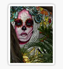 looking through the nature - ver a través de la naturaleza Sticker