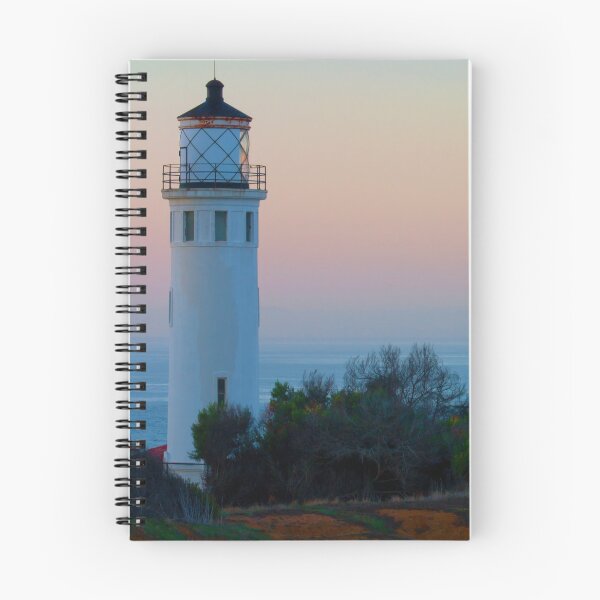 Artikelvorschau, Point Vicente Leuchtturm - Frühling entworfen und verkauft von ReachOne.