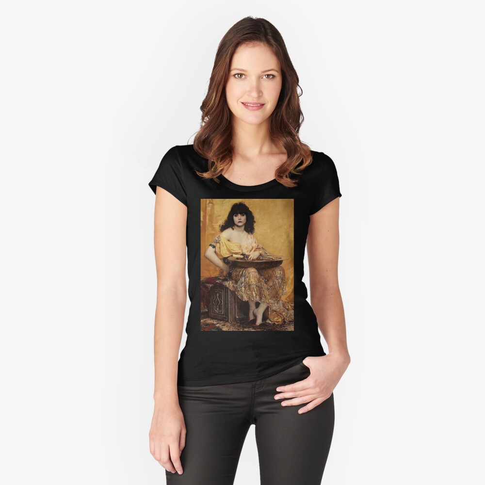 Aperçu de l'œuvre T-shirt échancré créée et vendue par morannewebb.