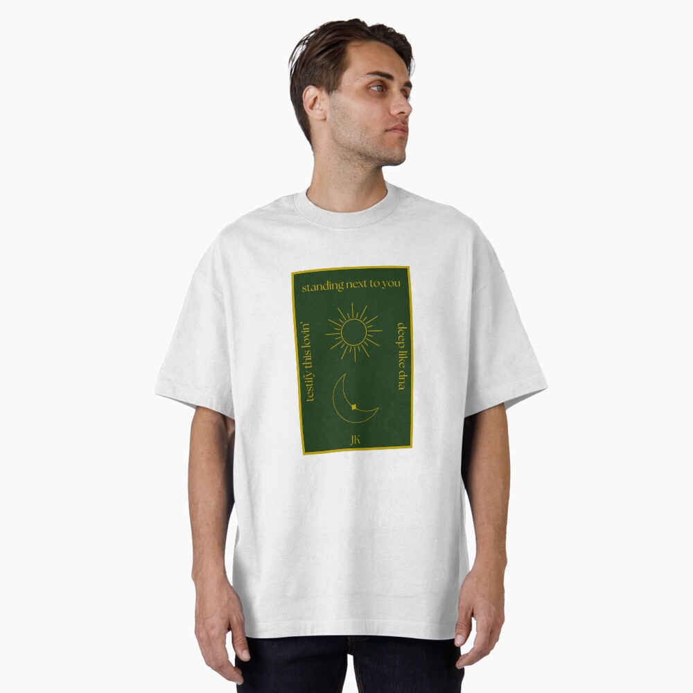 Artikel-Vorschau von Oversized T-Shirt, designt und verkauft von birdie143.