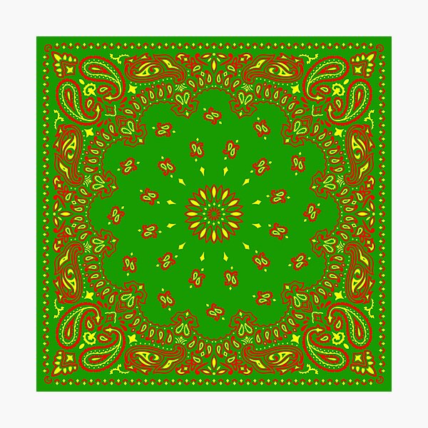 Vista previa del artículo con la obra «Pañuelo Paisley clásico, rojo, amarillo y verde», diseñado y vendido por ravenxous.