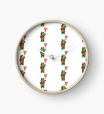 Cuddly Ole Bear Topiary Clock