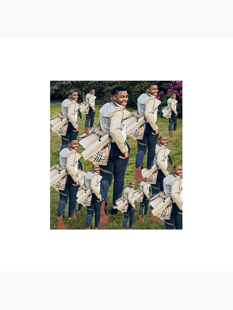 Imagen 4 de 4, Cojín con la obra Juan boyega x1000, diseñada y vendida por thekatejenkins.