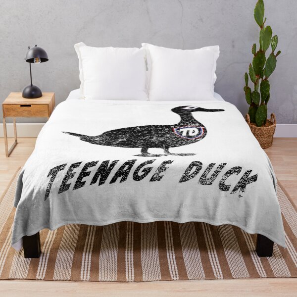Aperçu de l'œuvre Canard adolescent créée et vendue par PiperDownTees.