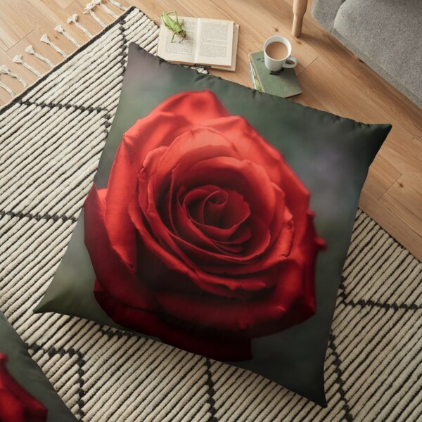 red rose cushions