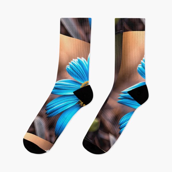 Artikelvorschau, Himmelblaues Blumenmuster entworfen und verkauft von Patternflower.
