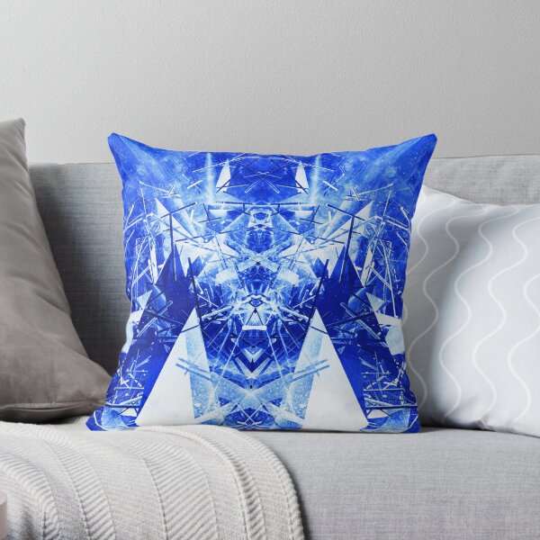 Structured chaos kaleida \3 Throw Pillow