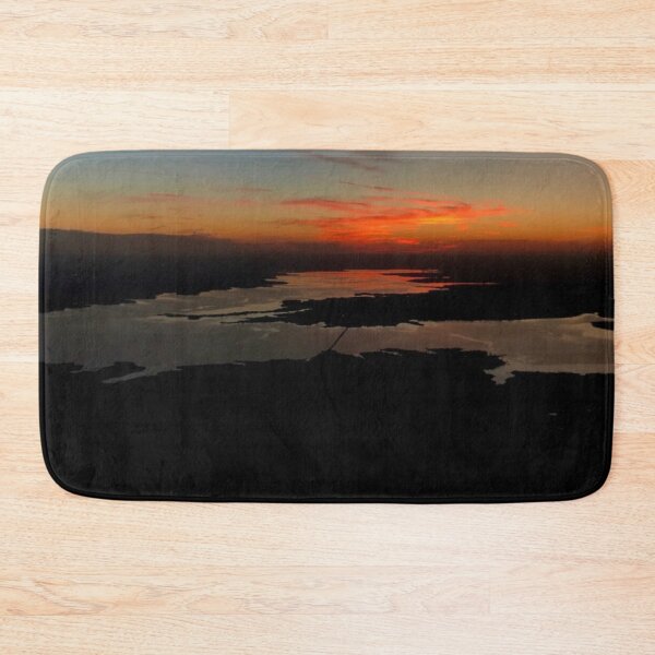 Artikelvorschau, Sonnenuntergang über dem See entworfen und verkauft von scarpacific.