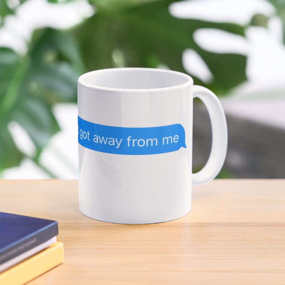 Aperçu de l'œuvre Mug classique créée et vendue par Maryvmakesthese.