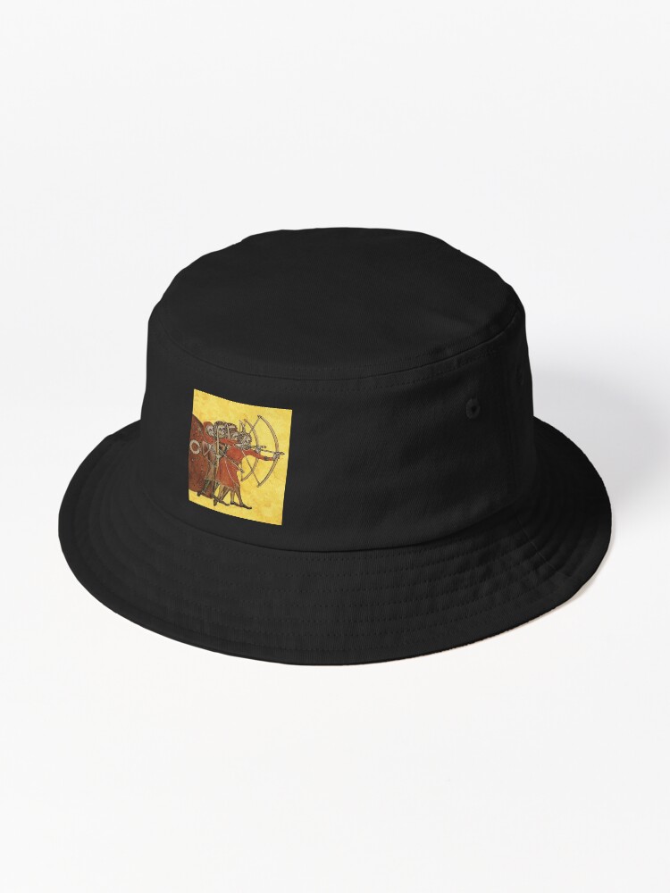 Imagen 1 de 6, Gorro de pescador con la obra Meme De Criatura Medieval, diseñada y vendida por VintageManiac.