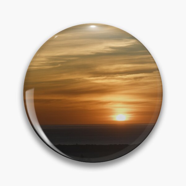 Item preview, Un hermoso cielo al atardecer designed and sold by imaginethis.
