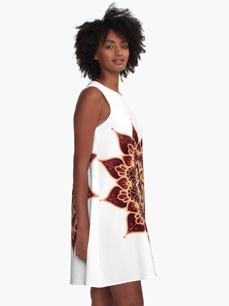 Aperçu 2 sur 4. Robe trapèze avec l'œuvre Mandala du Chakra Racine (série) créée et vendue par AudreyJanvier.