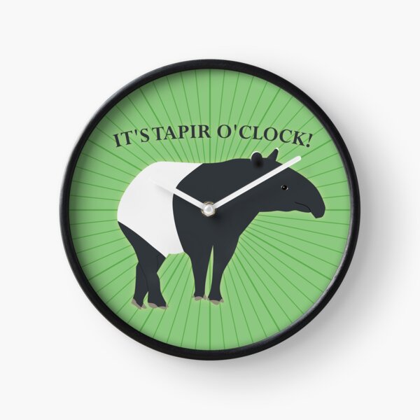 Vista previa del artículo con la obra «SON LAS O'CLOCK DEL TAPIR (reloj con tapir malayo sobre fondo verde)», diseñado y vendido por ThatIsSomething.