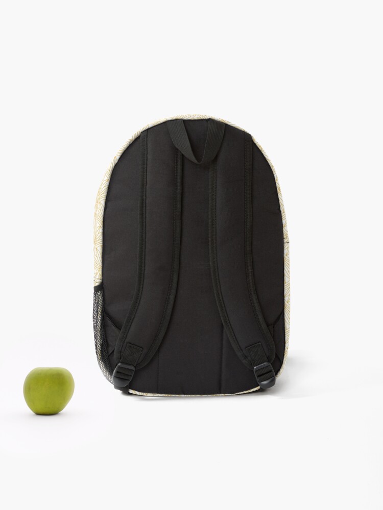 Aperçu 2 sur 3. Sac à dos avec l'œuvre Mosaïque art nouveau de couleur or créée et vendue par Wicupp.