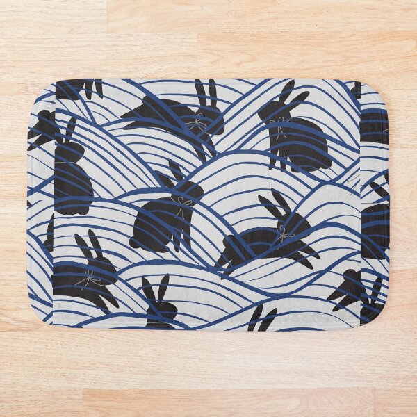 Aperçu de l'œuvre  « Blue Meadow Bunnies : des lapins sautillants joyeux dans une mer d'azur » créée et vendue par Fanishdesigned.