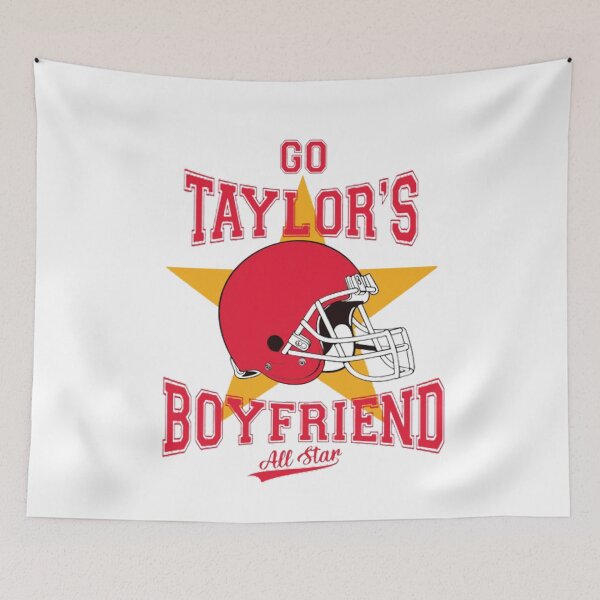 Artikelvorschau, Go Taylor's Boyfriend – Travis Kelce und Taylor Swift inspiriertes Fan-T-Shirt entworfen und verkauft von RuRebels.