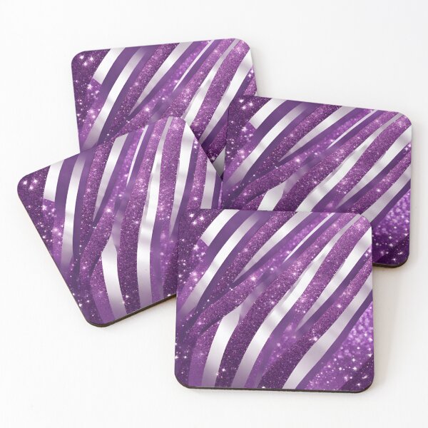 Aperçu de l'œuvre MOTIF DE PAILLETTES ARGENTÉES À RAYURES VIOLES VAGUES - CONCEPTION DE PAPIER PEINT DE LUXE EN MÉTAL CHROMÉ créée et vendue par HoneyBlizz.