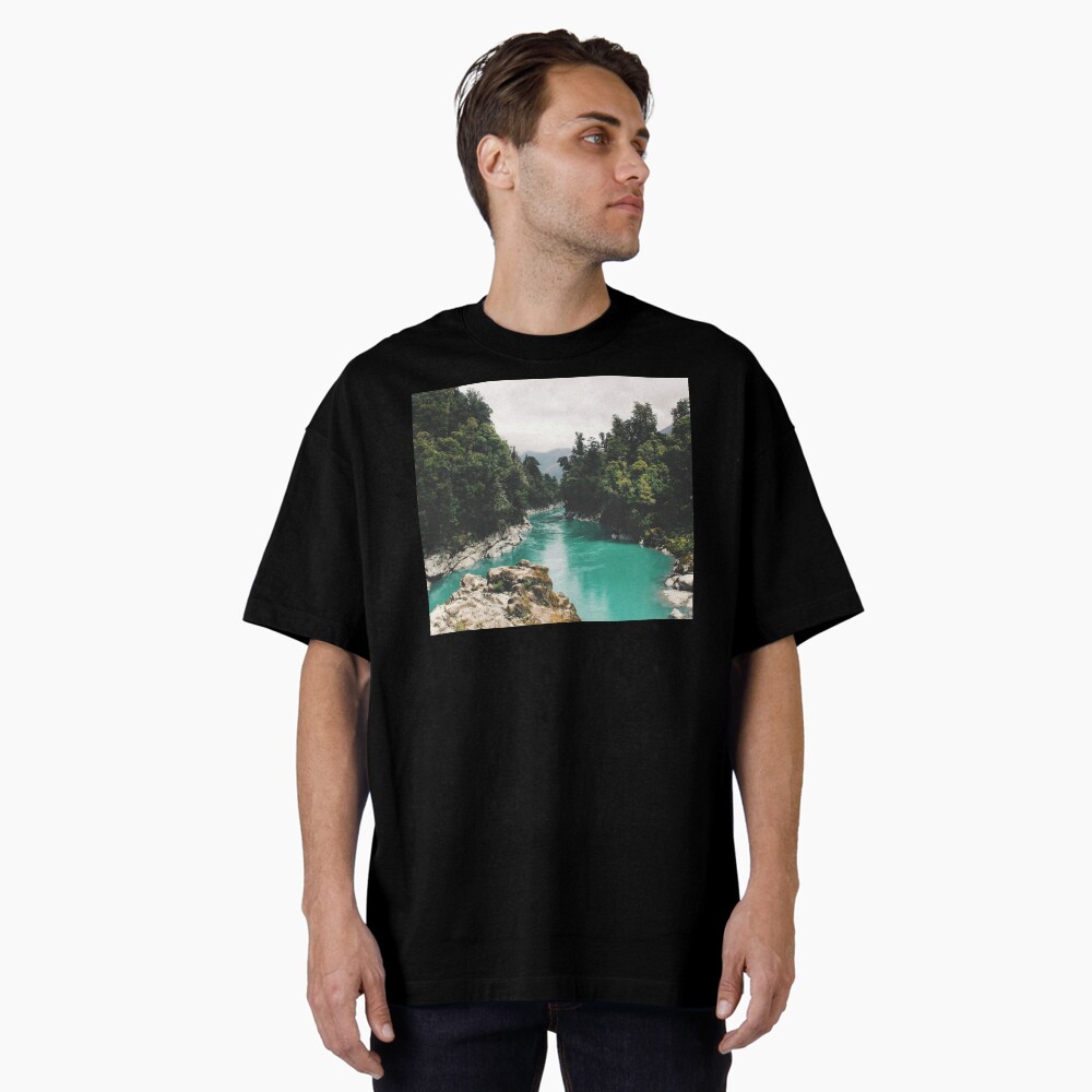 Aperçu de l'œuvre T-shirt oversize créée et vendue par PhotoStore.