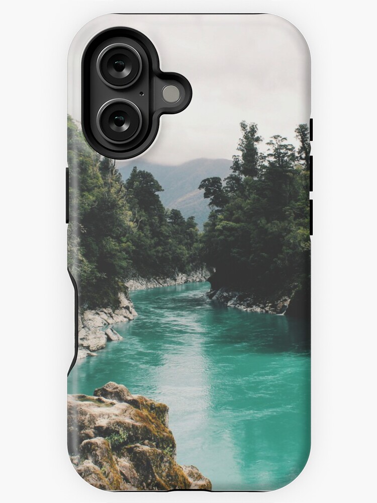 Aperçu 1 sur 4. Coque iPhone avec l'œuvre Rivière dans la forêt créée et vendue par PhotoStore.