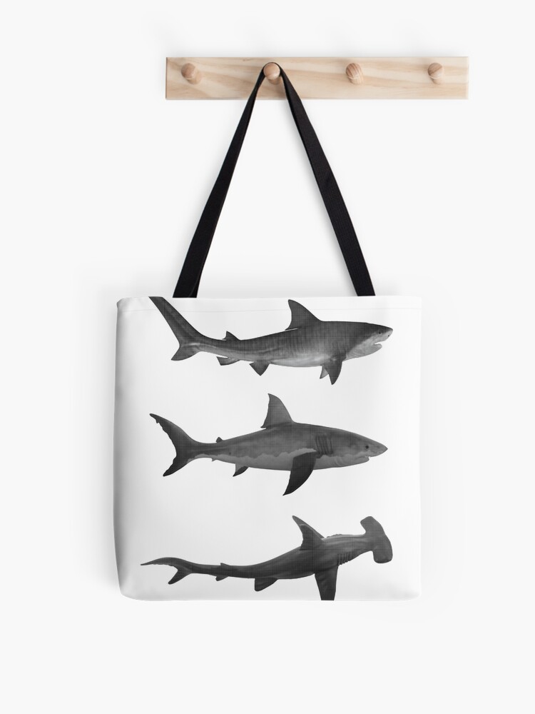 Sac fourre-tout for Sale avec l'œuvre « Requin tigre grand requin