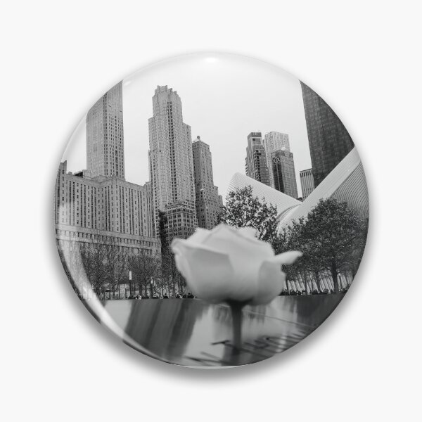 Artikelvorschau, Rose of Resilience: Eine Hommage an den 11. September entworfen und verkauft von MadeandFound.