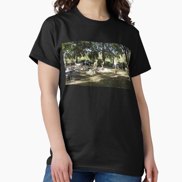 Item preview, Party in the Garden by Adelaide artist Avril Thomas at Magpie Springs designed and sold by MagpieSprings.