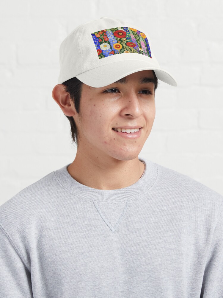Aperçu 3 sur 7. Casquette avec l'œuvre Jardin de fleurs Gustav Klimt créée et vendue par maniacfitness.