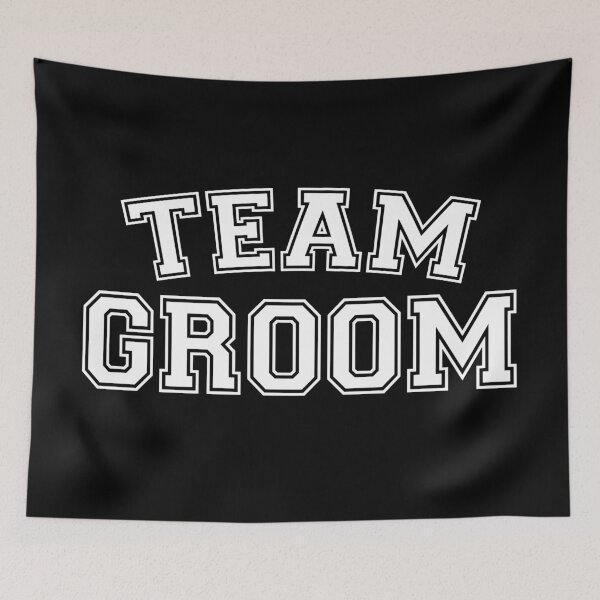 Aperçu de l'œuvre Team Groom créée et vendue par teesaurus.