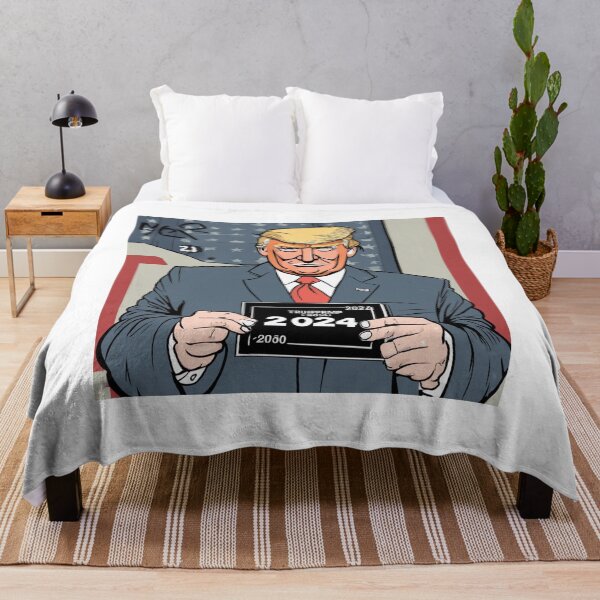Aperçu de l'œuvre "Satire de la campagne présidentielle 2024 : t-shirt de dessin animé Americana Trump" créée et vendue par wrldofshirts444.