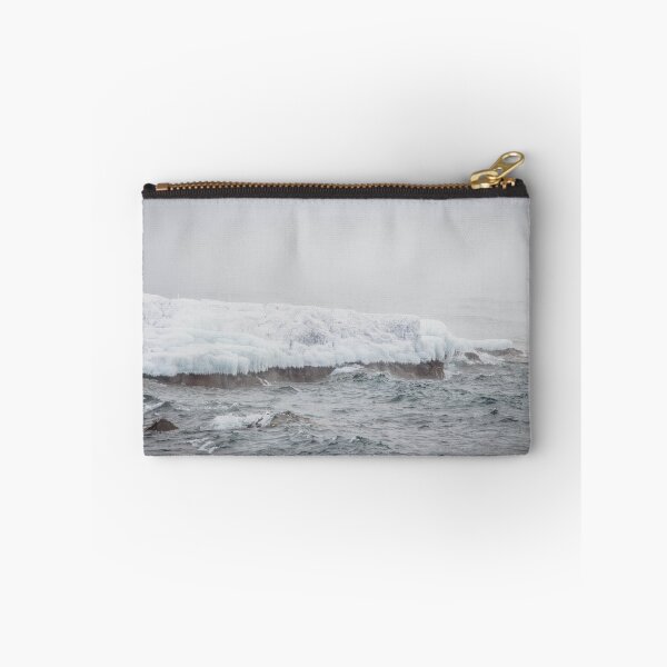 Artikelvorschau, Icy Shore of Lake Superior, Two Harbors, MN 3 entworfen und verkauft von Arielle S.