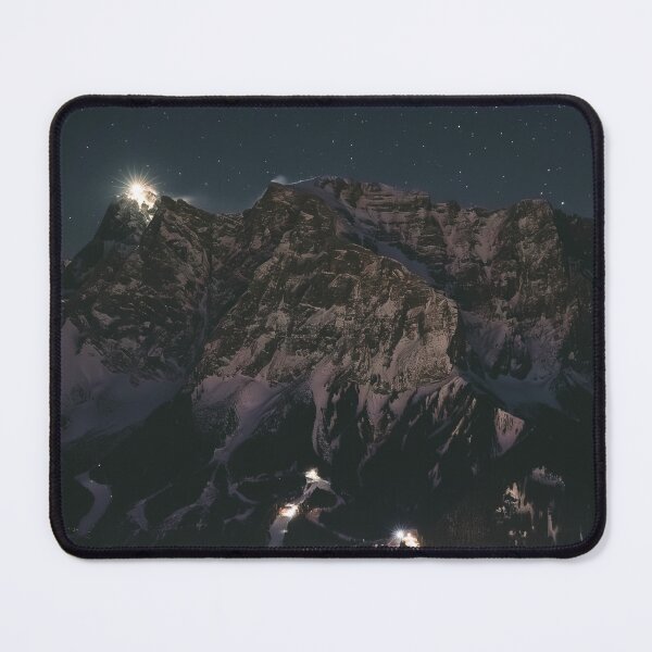Artikelvorschau, Tiroler Alpen - Zugspitze bei Nacht entworfen und verkauft von AlpineShots.
