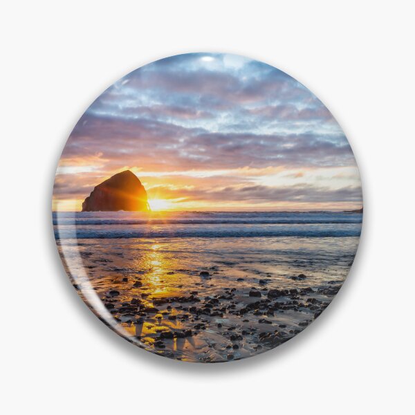 Artikelvorschau, Sonnenuntergang am Haystack Rock, Cape, Kiwanda, Pacific City, Oregon entworfen und verkauft von Belinda Greb Photography.