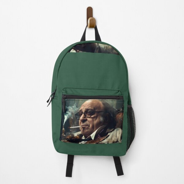 Artikelvorschau, Danny DeVito smokin' entworfen und verkauft von Joanne Walsh.