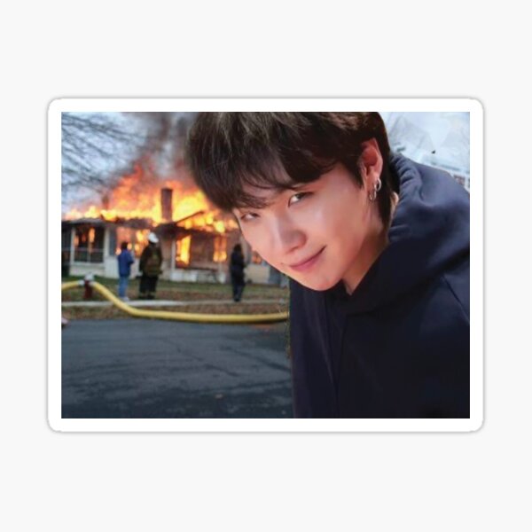 Artikel-Vorschau von Yoongi Burning House Meme, designt und verkauft von gargantua.