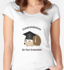 Camiseta entallada de cuello ancho Felicitaciones por su erizo de graduación
