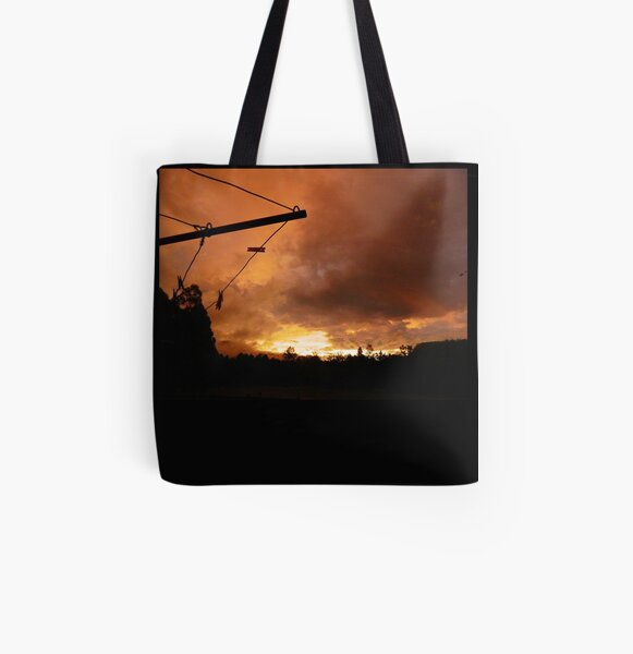 Unumgar Clothesline All Over Print Tote Bag
