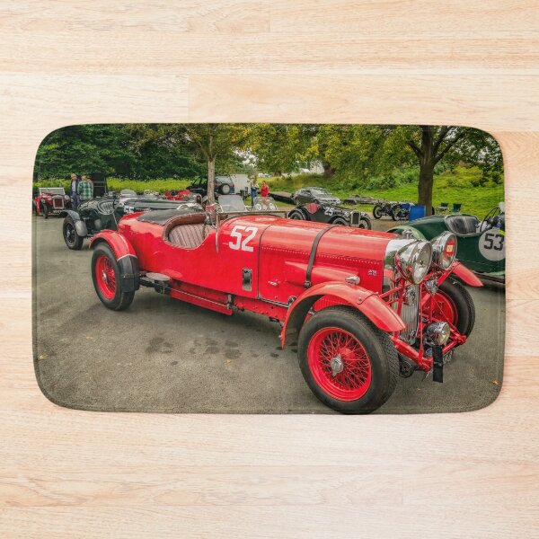 Aperçu de l'œuvre Voiture classique Lagonda rouge créée et vendue par AJEvans.