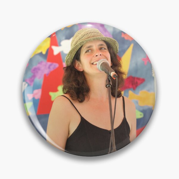 Artikelvorschau, Geschichte Laurie – Laurie McIntosh – Foto entworfen und verkauft von ConcertImages.