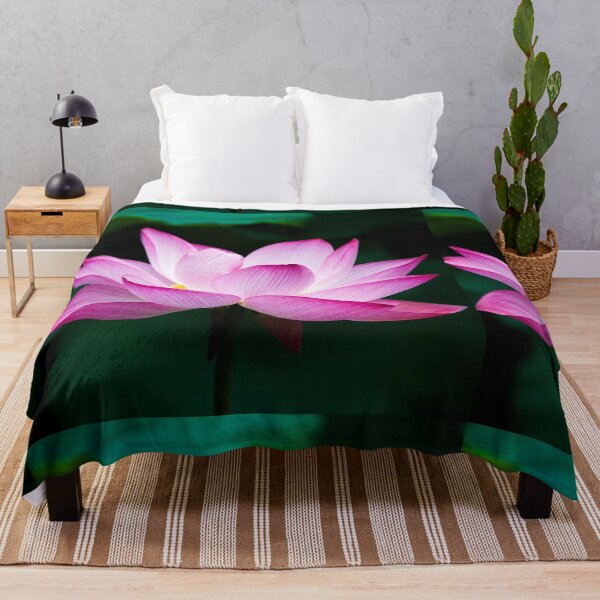 Artikelvorschau, Schöne rosa Blume entworfen und verkauft von Hadebest-Design.