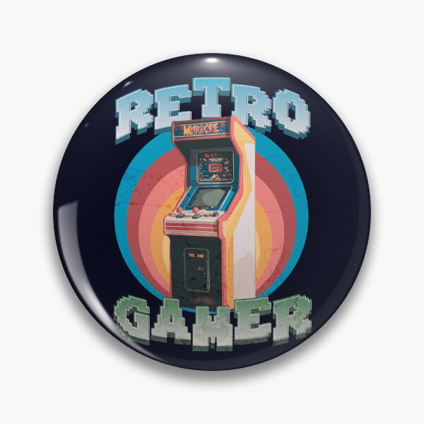 Artikelvorschau, Vintage Arcade Nostalgie - „Retro Gamer“ Grafik-T-Shirt entworfen und verkauft von Sir Meow Meow.