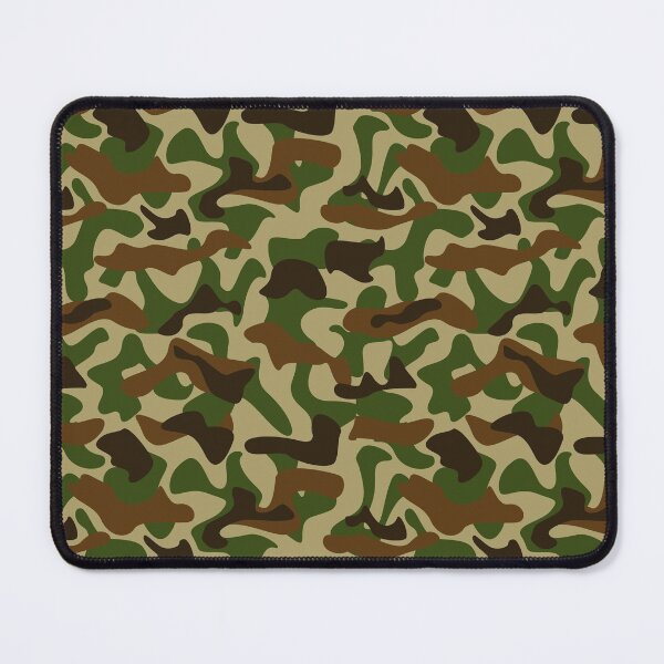 Artikelvorschau, Woodland Camo entworfen und verkauft von nbello13.