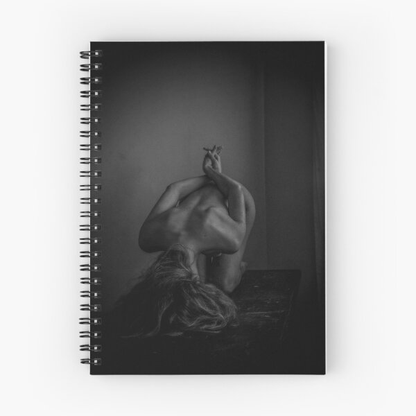 Artikelvorschau, Fine Art Nude - Kunstfotografie entworfen und verkauft von Christopher Ball.
