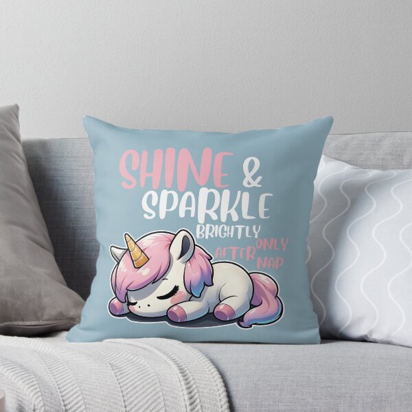 Aperçu de l'œuvre Brillez et scintillez de mille feux seulement après la sieste avec une licorne endormie créée et vendue par The magic Yellow bus.