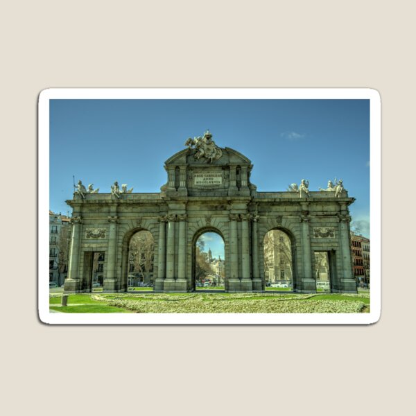 Puerta de Alcalá Imán