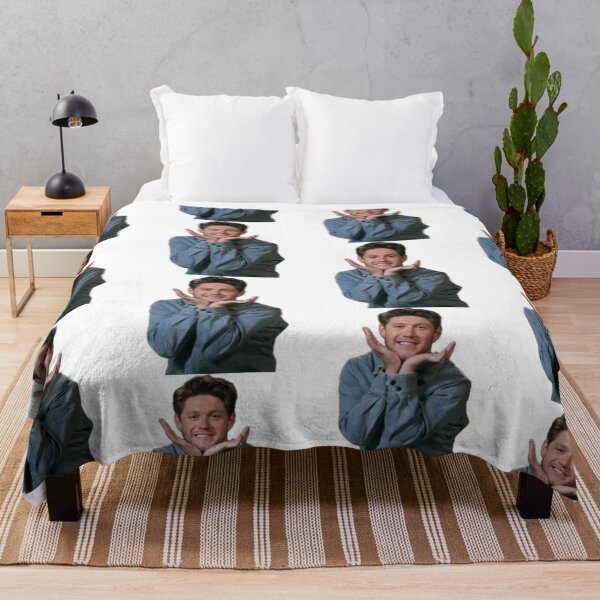 Item preview, Linda foto de Niall Horan designed and sold by CraftyKayla26.
