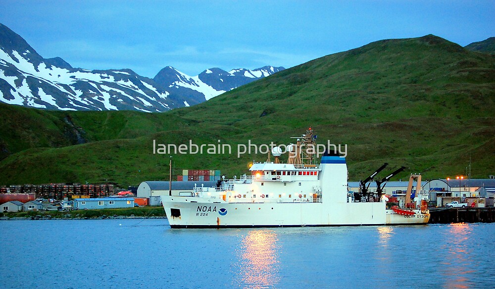 noaa-research-vessel-by-lanebrain-photography-redbubble